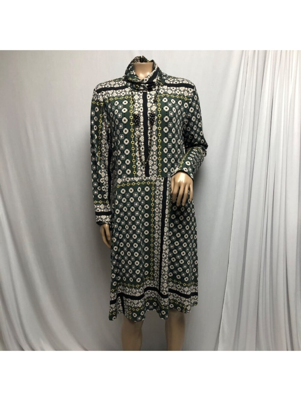 C Wonder Long Sleeve Turtleneck Dress Womens Size Large Lightweight Stretch NEW